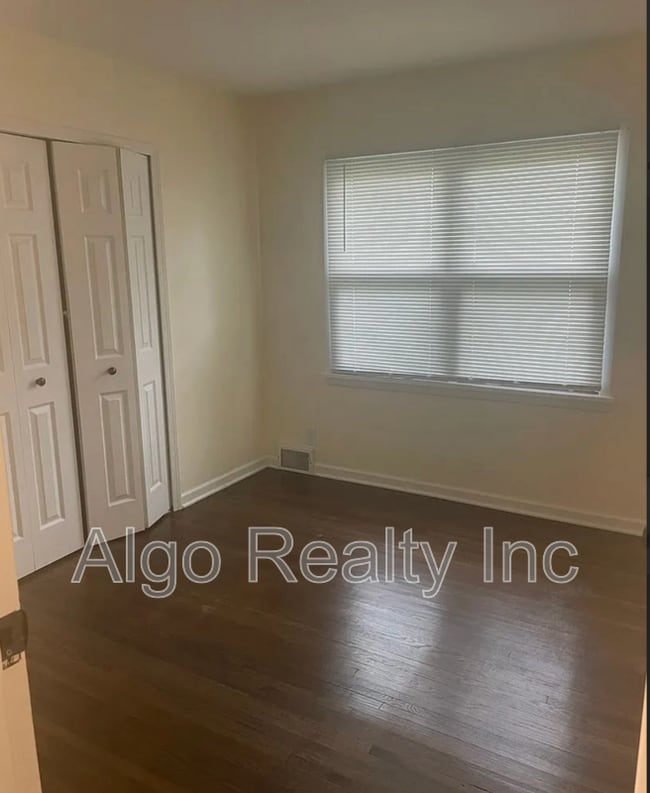 Photo - 5109 48th Ave N