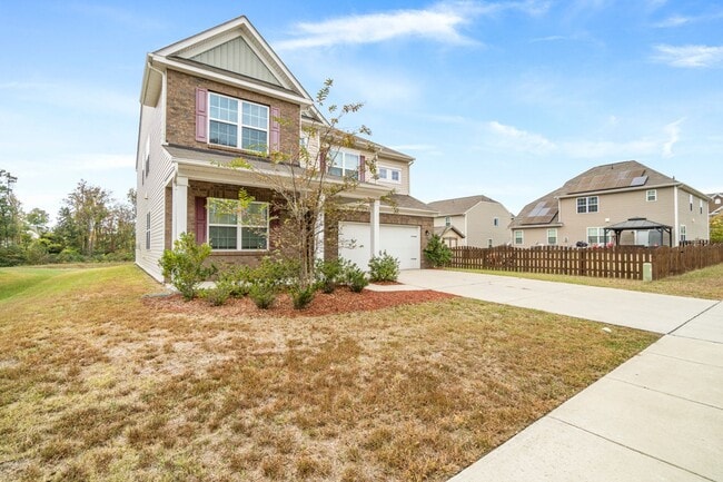 Photo - This Beautiful 5 Bedrooms, 3.5 Bathrooms is Located Steele Creek, in Berewick