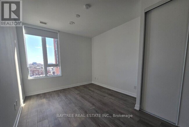 Photo - 3100 Keele St Unit 915