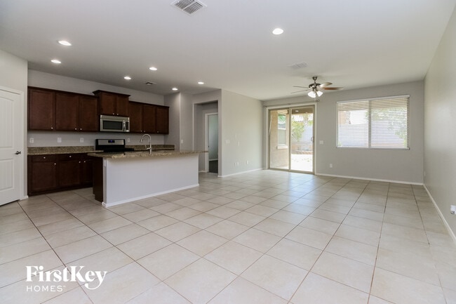 Photo - 2465 W Arroyo Way