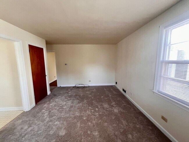 Photo - 1104 Little High St