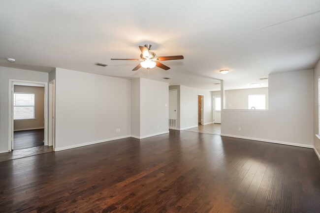 Photo - 1708 Diamond Lake Trail