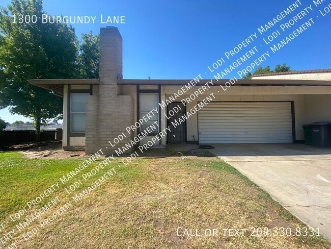 Photo - 1300 Burgundy Ln