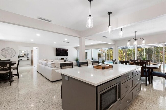 Photo - 1165 Morningside Pl