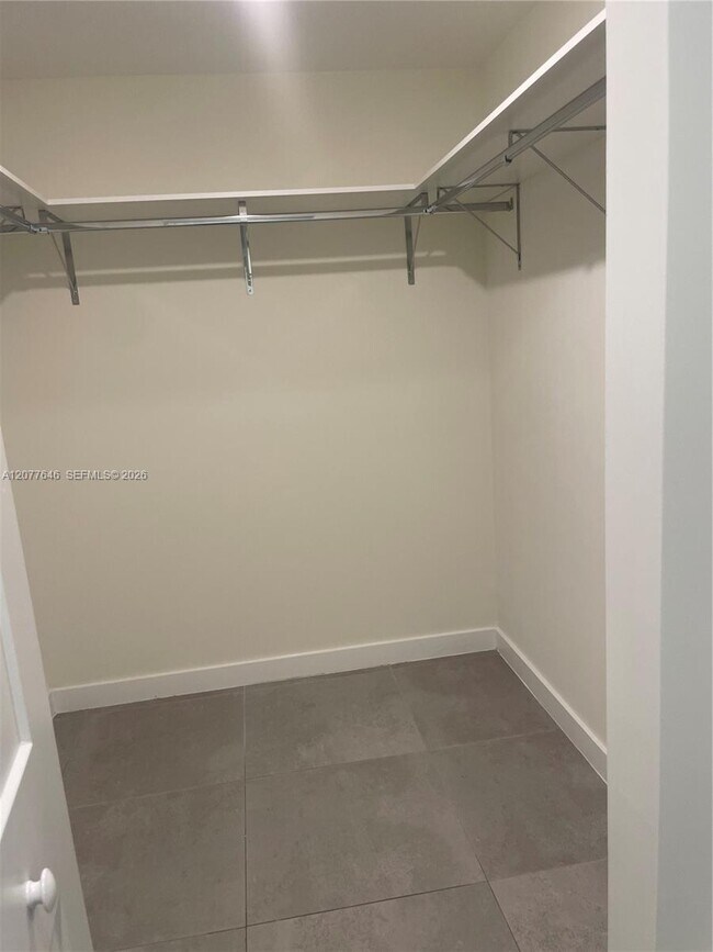 Photo - 16395 Biscayne Blvd Unit 313