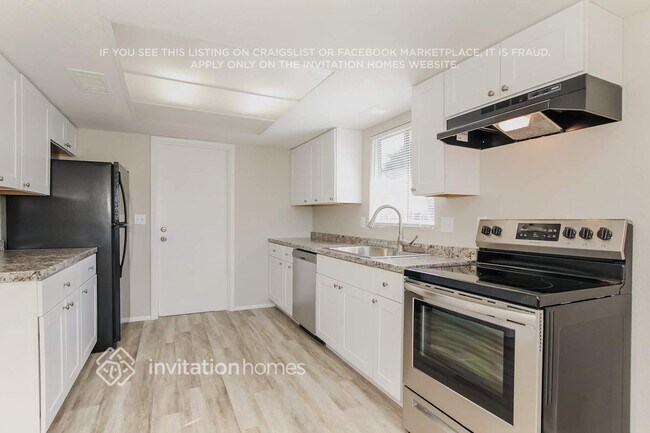 Photo - 4316 N 106th Dr