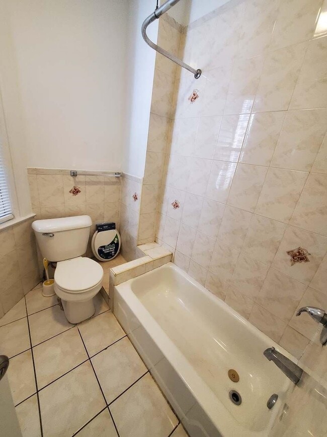 Photo - 202 Delaware Ave Unit 2 (2nd Floor)