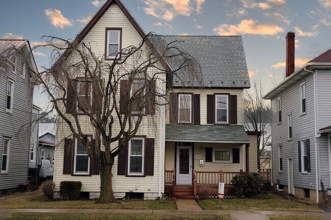 Front of House - 1808 W Market St