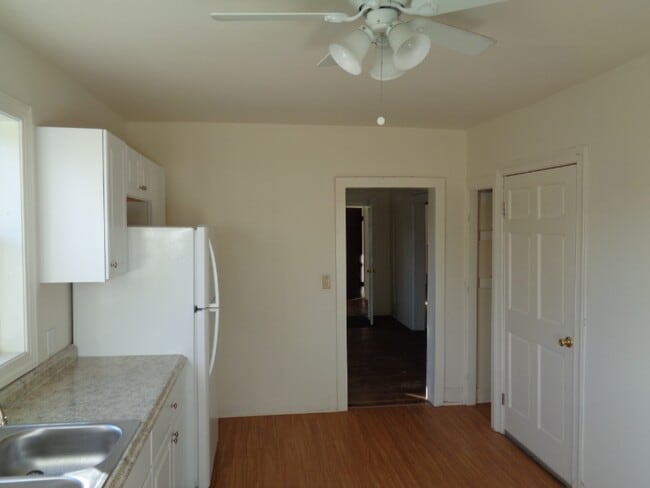 Photo - 1021 Melville St