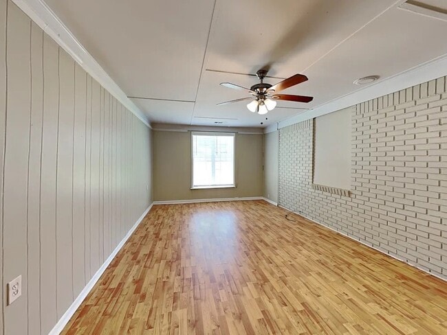 Photo - 4556 Wesley Dr