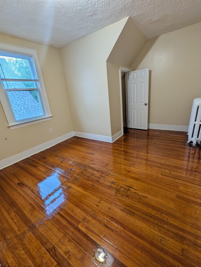 Photo - 73 Willis St Unit 3
