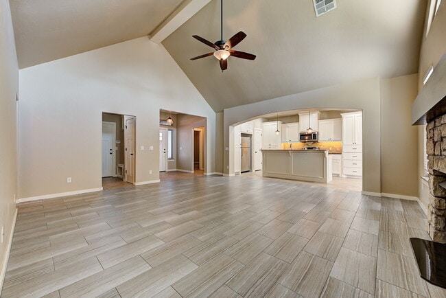 Photo - 2300 Bretford Way