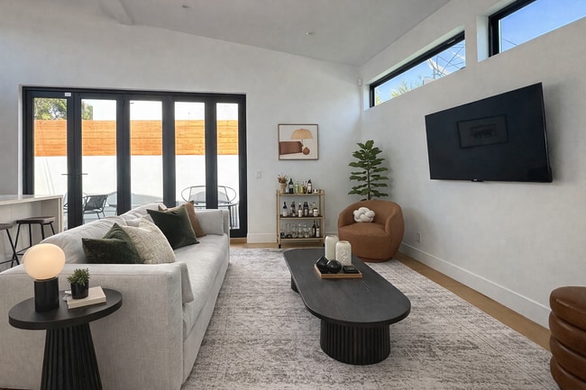 Photo - 2935 S West View St