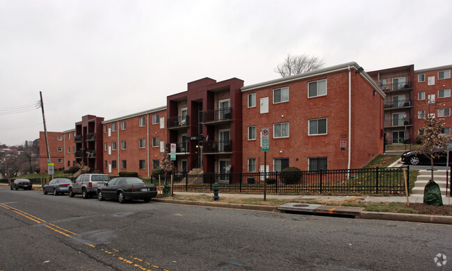 Building Photo - Copeland Manor Rental