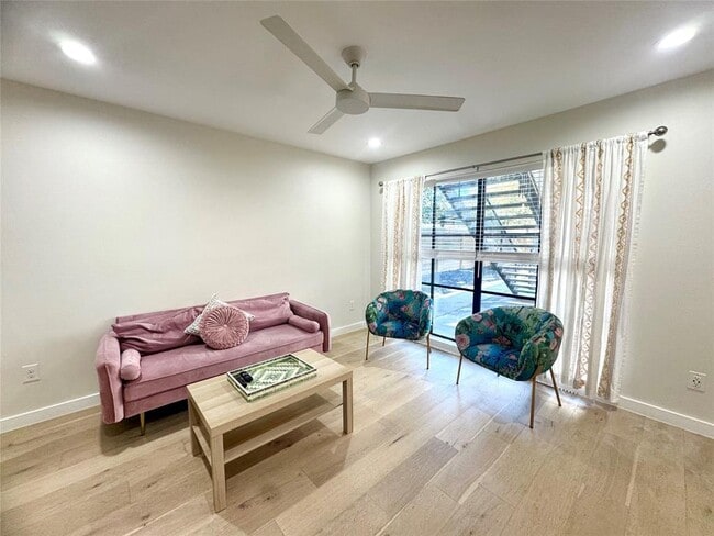 Photo - 400 E 30th St Unit 101