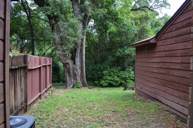 Photo - 1290 High Rd