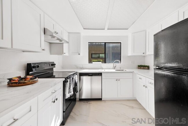 Photo - 5170 Clairemont Mesa Blvd Unidad 9 Rental