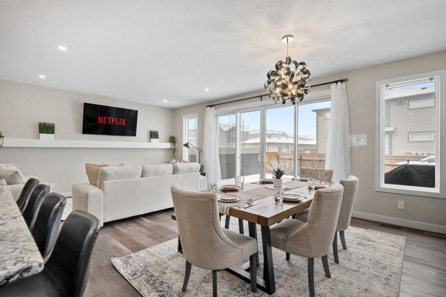 144 Wolf Holw Cres S E Unit SI ID1314522P