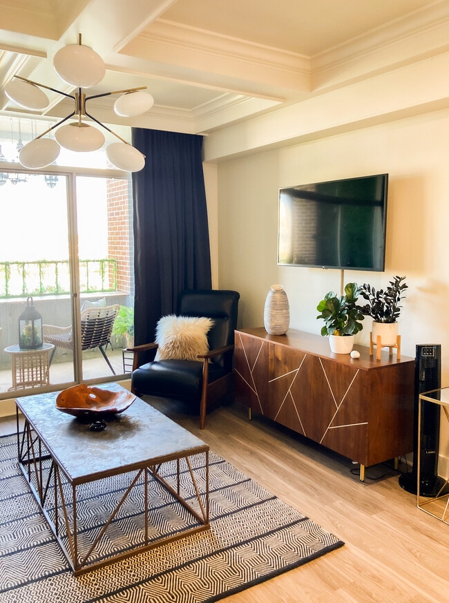 Photo - 14 Lockwood Dr Unit 3B