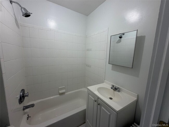 37 E Main St Unit 201