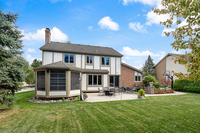 Photo - 1574 Devonshire Dr