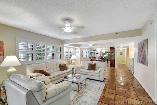 Photo - 318 Oak Harbour Dr Unit 318