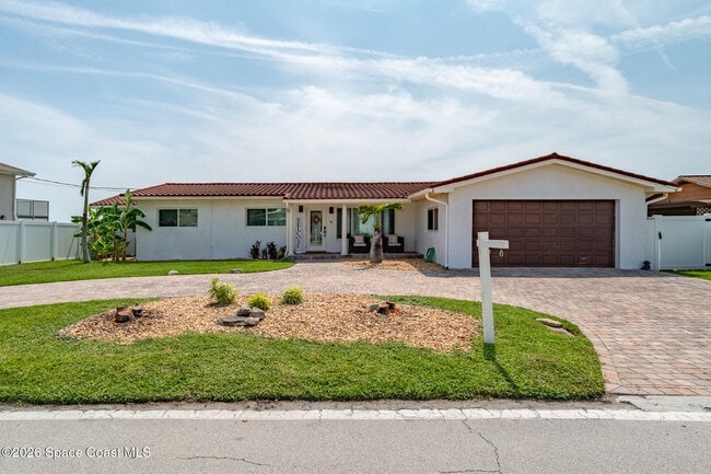 Photo - 1110 S Banana River Dr