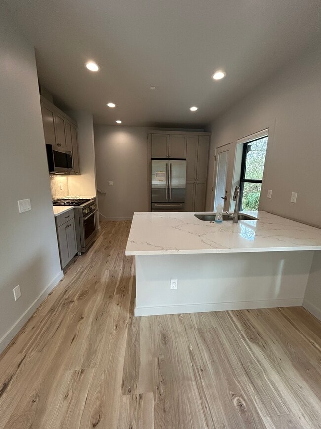 Photo - Elk Run Village