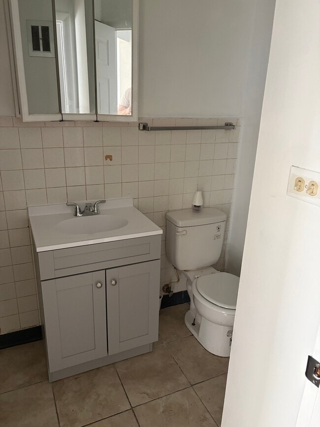 12418 S Harding Ave Unit 2W