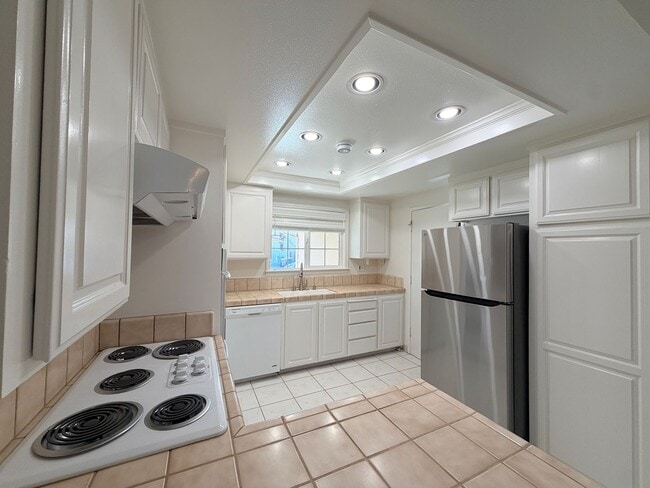 1445 Sonoma Dr