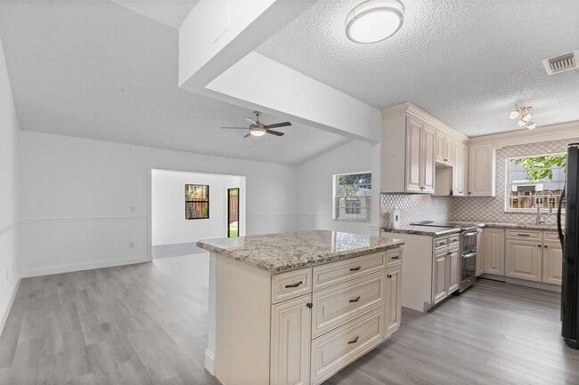 Building Photo - 23089 SW 55th Ave Rental