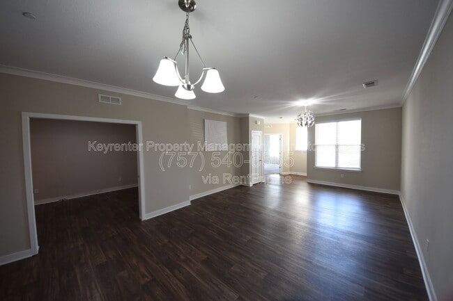 Building Photo - 504 Fishers Ct