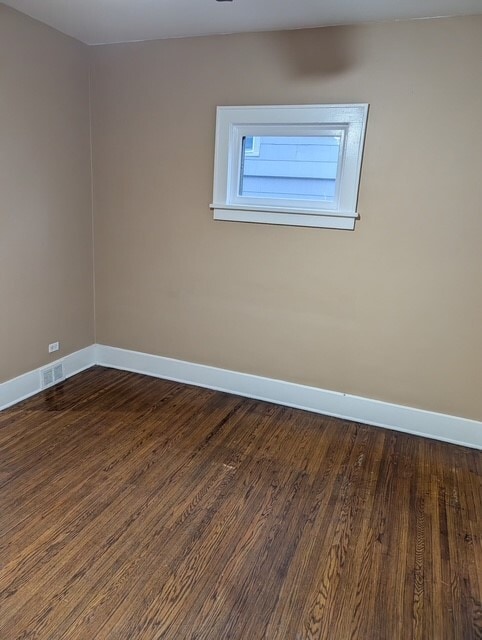 Building Photo - 615 Magee Ave