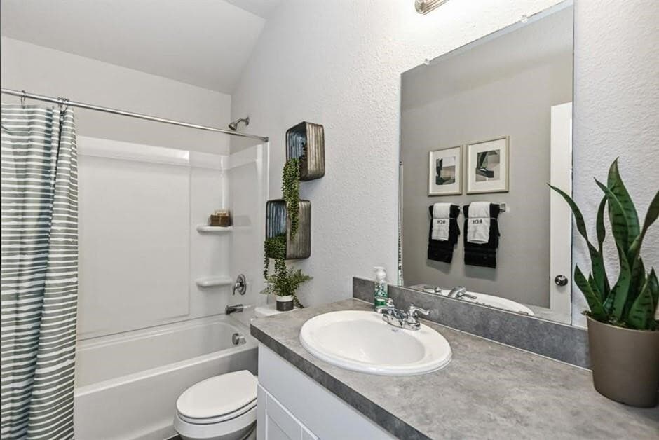 Photo - 14802 Calderon Dr