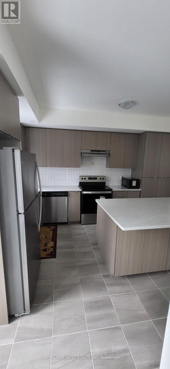 Photo - 1525 Kingston Rd