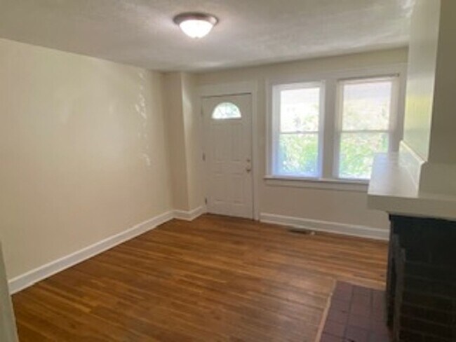 Photo - 2535 Deming Ave Unit 2537