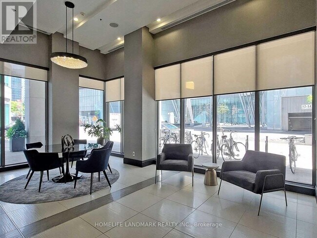 Photo - 19 Grand Trunk Crescent Unité 2803