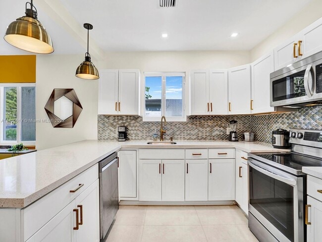 Photo - 51 NW 115th St