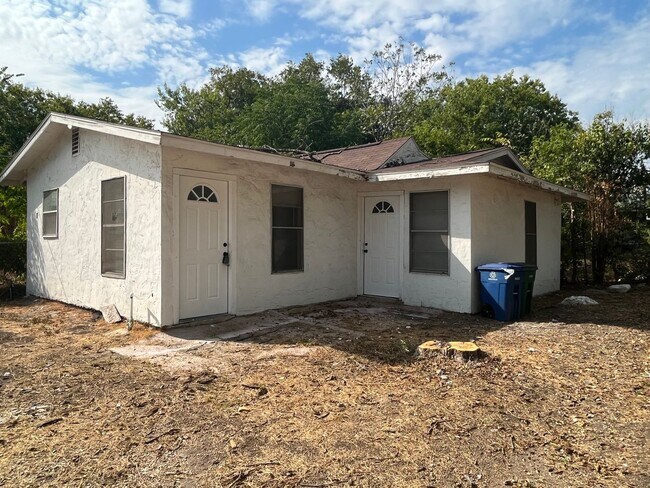 Building Photo - 3723 W Martin St