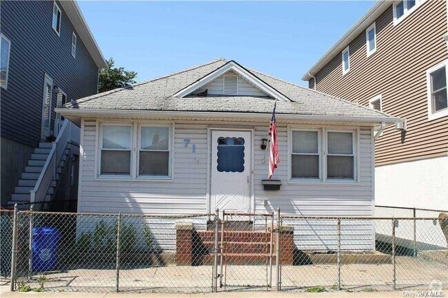 Building Photo - 71 Oregon St Rental
