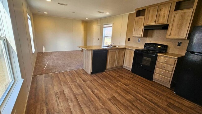 Building Photo - 4444 S West St