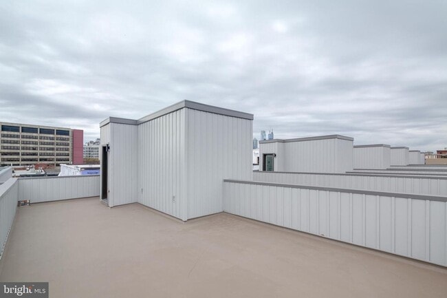 Photo - 619 N 4th St