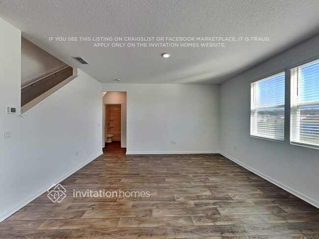 Photo - 674 Orellana Rd