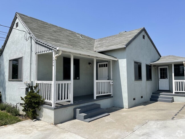 Building Photo - 1374 Olivina Ave Unit Rear  duplex Rental