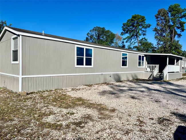 Building Photo - 21392 Ruth Dr