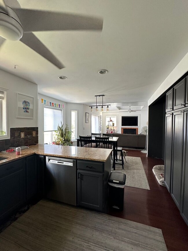 Photo - 850 Mountain View Dr Unit House