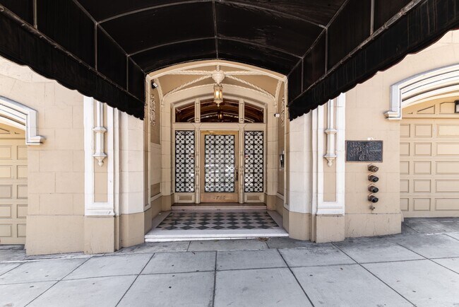 1735 Van Ness Avenue