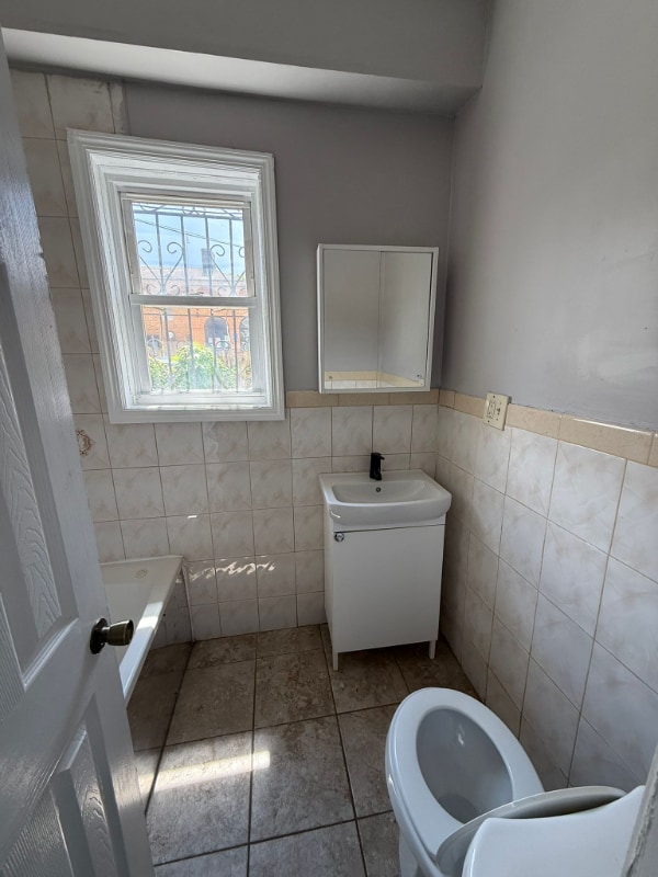 Photo - 313 E Jersey St Unit Apt 2