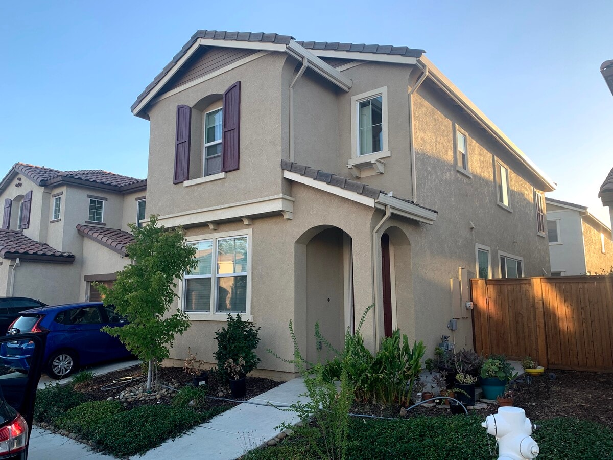 Photo - 3250 Correll Way
