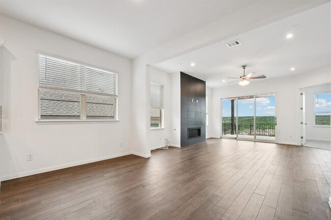Photo - 4521 Lucabella Ln